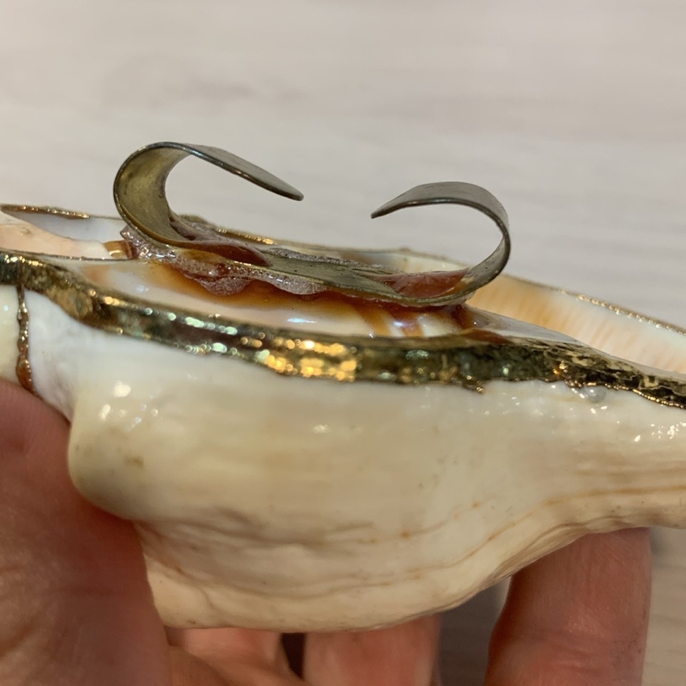 Vintage 1970s Real Shell Belt Buckle Ivory & Gold Nautical Coastal Beach Vibe - Picture 12 of 17